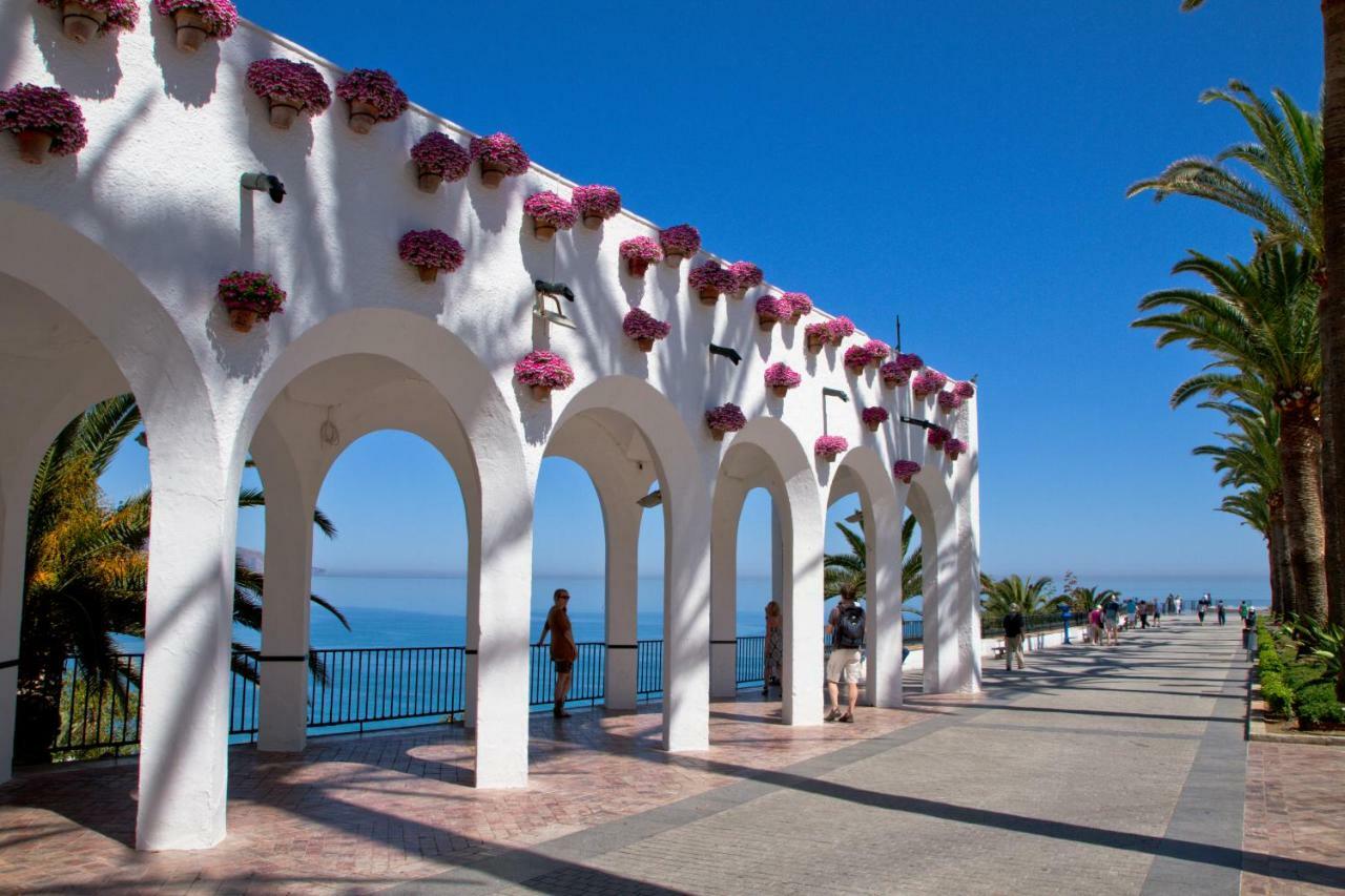 Apartamentos Mombasa 1 Planta Nerja Exterior photo
